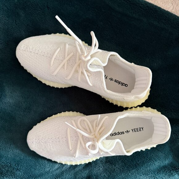 Adidas Yeezy Boost 350 V2 Triple White/Cream - Size 11.5 - Picture 3 of 8